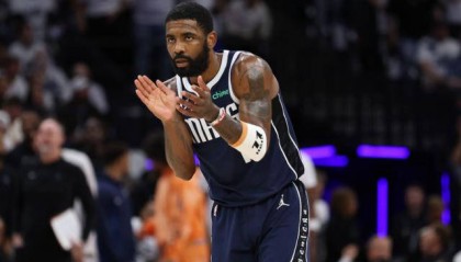 欧文的崩盘给独行侠带来失败的结果