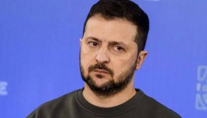 局势失控?中国大使馆紧急发声,特朗普出尔反尔,普京又被骗了?