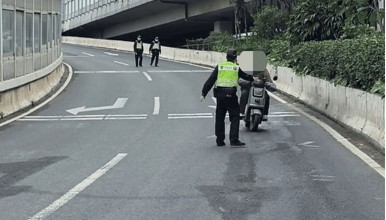 直击广州内环路“电鸡”查处现场:有人试图调转车头逃离被拦