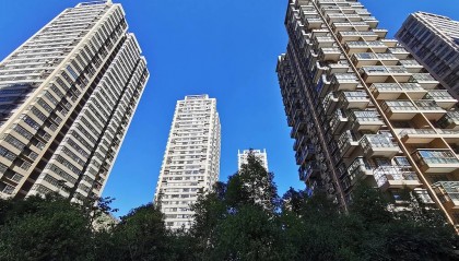 3岁女童16楼坠亡物业仅赔1万，没必要逮着父母骂