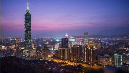 重磅消息!赖清德突然宣布,台湾地区放弃“反攻”,从此不打过来了?