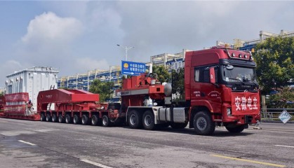 安徽淮南:400吨“巨无霸”安全抵达