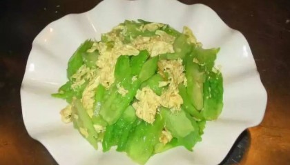 苦瓜炒鸡蛋怎么炒不苦?秘诀在这里,这样炒不仅不苦而且味道更美