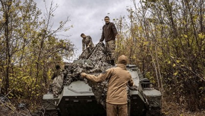 局势变天!前线出现10万逃兵,中方接到求救信号,11月有大事发生