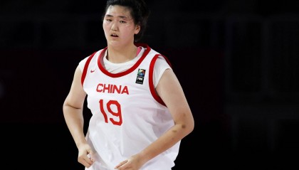 无解!张子宇15中15爆砍32分9板3帽 带领山东夺冠