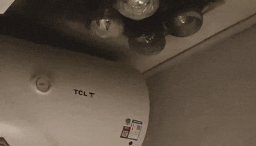 突发爆裂!杭州女子紧急求助:我很害怕,快来