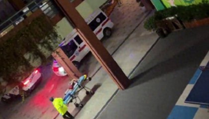 小学女老师因末位淘汰制在教室里轻生?当地教育局:警方已介入