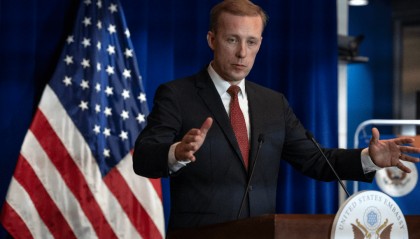 沙利文离职前,向特朗普献上一计,用18个字给中国埋下大雷