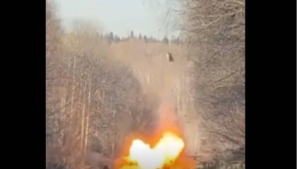 乌情报机构称“俄特警部队一中校在汽车爆炸事件中死亡”,俄方暂未回应