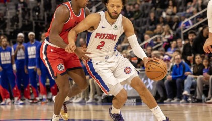 坎宁安32+9哈登两双 伦纳德缺阵活塞胜快船豪取7连胜