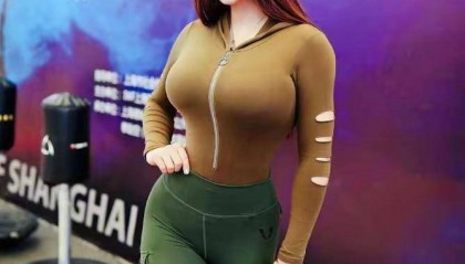 “中国臀神”95后健身圈“卡戴珊”刘太阳!火辣身材具有欧美范