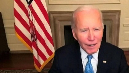 令人意外！打哈里斯一个措手不及，拜登最后关头反手助攻特朗普？