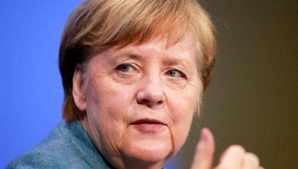 德国前总理默克尔自曝内幕,如果不是我阻止,俄乌早就打起来了