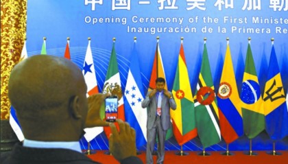 台当局两个“友邦”派人访华,我外交部重磅表态,赖清德急了!