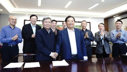 曹德旺:中国的希望在于中国人自己的觉悟