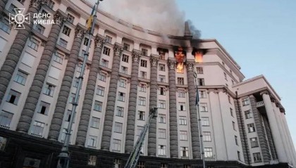 俄发动最大规模空袭 基辅政府大楼首次遭袭