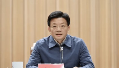 时光辉,赴任内蒙古