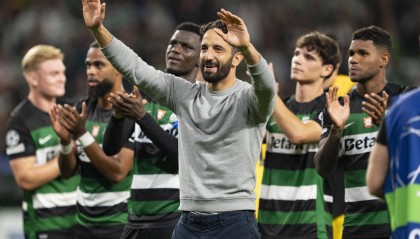 阿莫林给曼联送上“投名状”,26岁瑞典神锋连灌曼城3球引热议