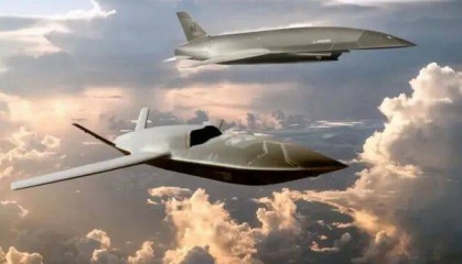 美军两型无人战斗机完成首飞 王明志：后续发展仍面临挑战