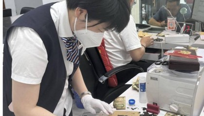 工行唐山迁西支行真情兑换“火烧币”,贴心服务暖人心