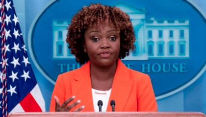 中美专机将飞往一处,赶在下台前,拜登要见中方一面!有件大事必须谈