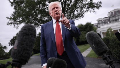 普京拒绝特朗普的最后通牒,乌克兰爆发起义,“三国联军”或将直扑基辅