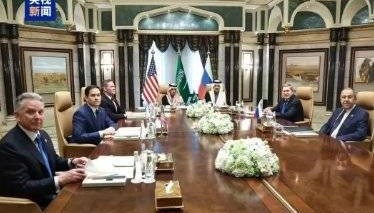 泽连斯基终于知道,特朗普是得罪不起的,那怎么办呢?