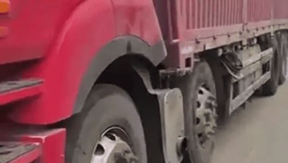 大货车进村被索要5000元过路费，别急着骂村民蛮横