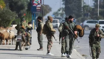 突发!叙利亚首都打响“第一枪”,阿萨德态度坚决,多国开始行动