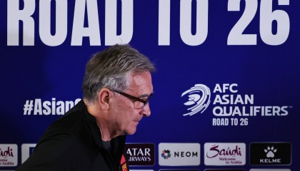 国足主帅:比赛难度很大但会全力以赴 不受负面因素干扰